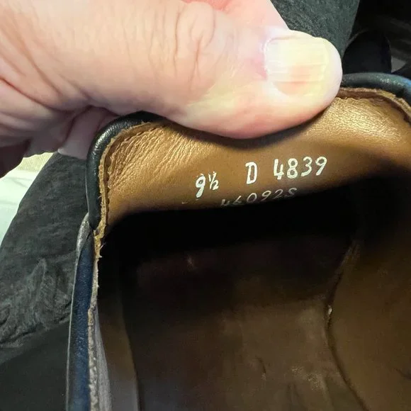 Allen Edmonds Randolph Penny Loafer 9.5 D. - Picture 6 of 7